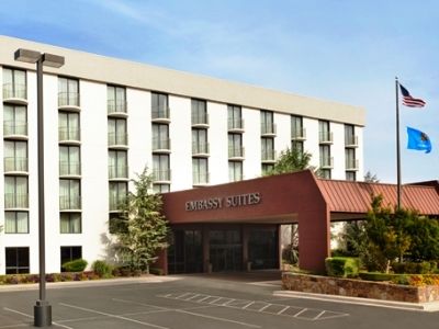 Embassy By Hilton Will Rogers Airport